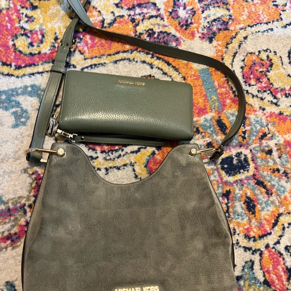 Michael Kors Green Shoulder Bag and Wallet set